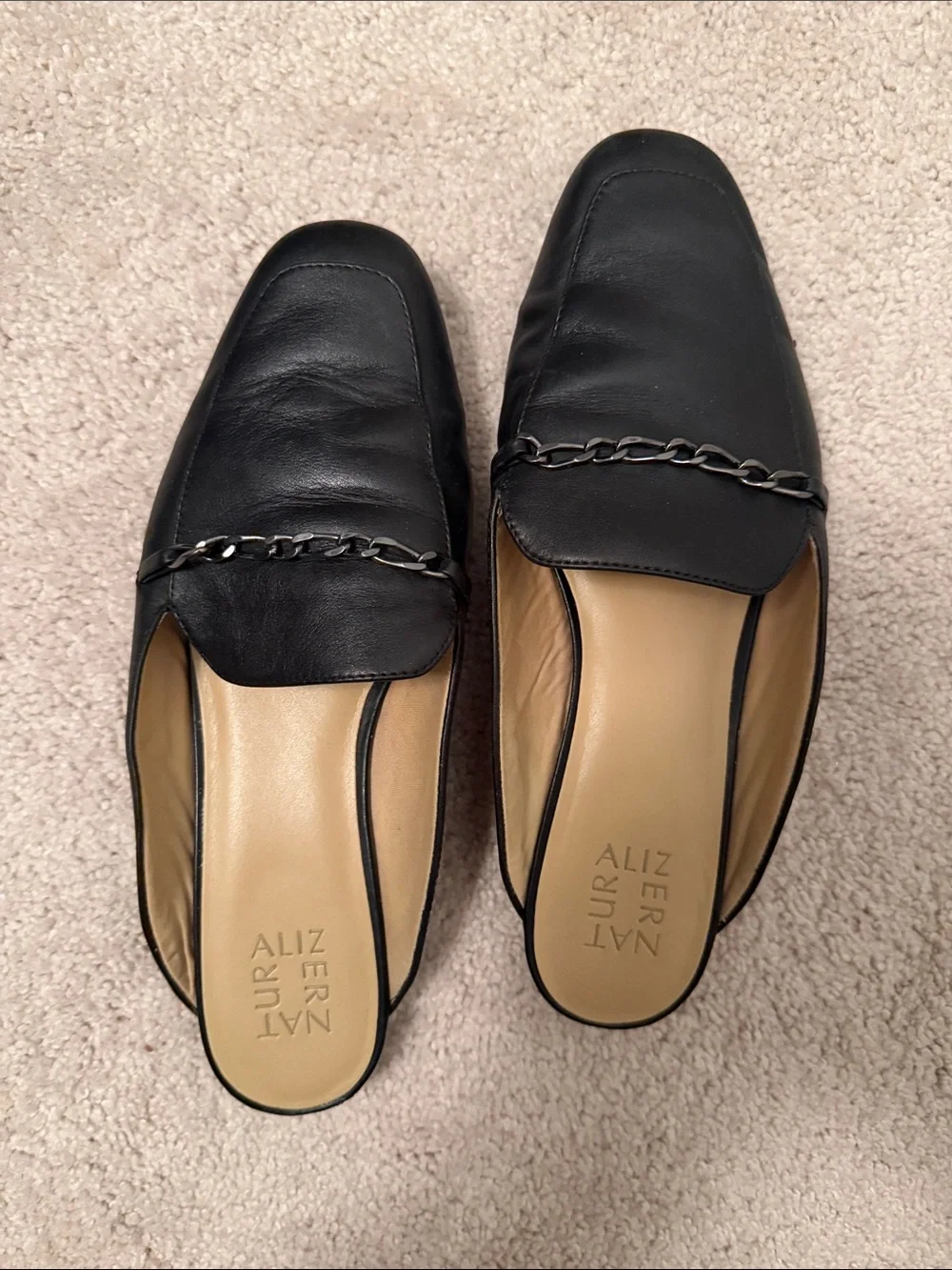 Naturalizer Black Leather Womens Mules with Chain Accent